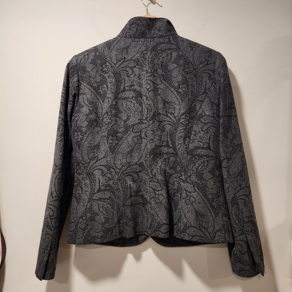 Brooks Brothers Floral Printed Blazer - Picture 2 of 9